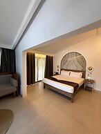 Coral Strand Smart Choice Hotel