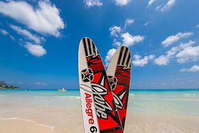 Coral Strand Smart Choice Hotel