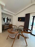 Coral Strand Smart Choice Hotel