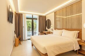 Coral Strand Smart Choice Hotel