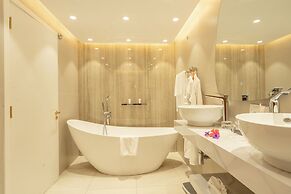 Coral Strand Smart Choice Hotel
