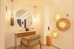 Coral Strand Smart Choice Hotel