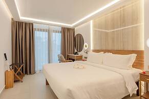 Coral Strand Smart Choice Hotel