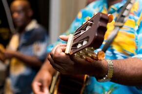 Coral Strand Smart Choice Hotel