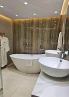 Coral Strand Smart Choice Hotel