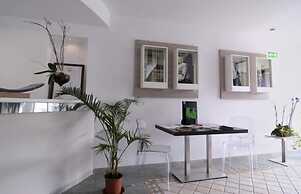 Hotel Ambrosio La Corte