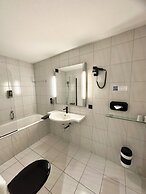 BASLERTOR Summer Pool Hotel