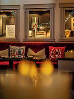 BASLERTOR Summer Pool Hotel