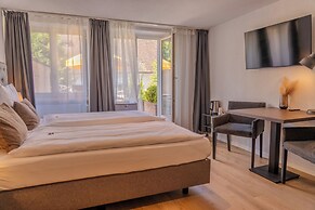 BASLERTOR Summer Pool Hotel