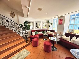 BASLERTOR Summer Pool Hotel