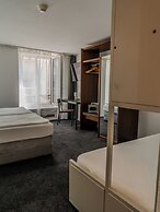 BASLERTOR Summer Pool Hotel