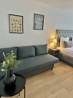 BASLERTOR Summer Pool Hotel