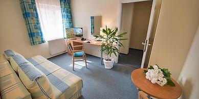 EA Hotel Tosca