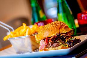 Hotel Campanile Auxerre - Monéteau