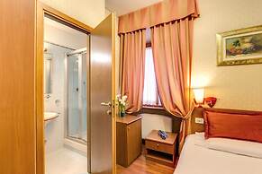 Flower Garden Hotel Rome