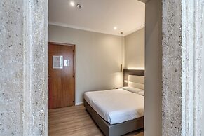 Flower Garden Hotel Rome