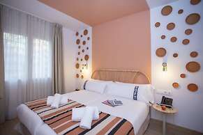 Casual Colours Barcelona Hotel