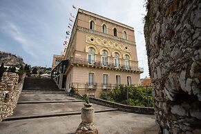 Excelsior Palace Hotel