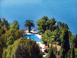 Excelsior Palace Hotel