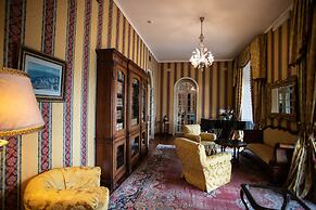 Excelsior Palace Hotel