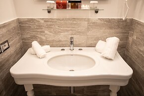 Excelsior Palace Hotel