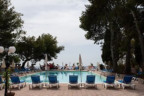 Excelsior Palace Hotel