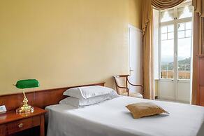 Excelsior Palace Hotel