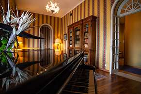 Excelsior Palace Hotel