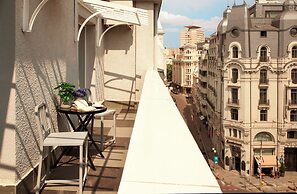 Zeus Essence Bucharest Central
