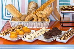 Central Hotel, Trademark Collection by Wyndham