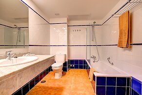 SBH Monica Beach Hotel