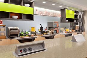 Home2 Suites by Hilton El Paso Airport, TX