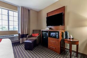 Comfort Suites Delavan - Lake Geneva Area