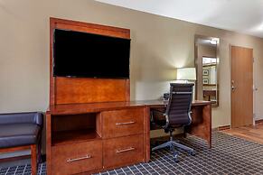 Comfort Suites Delavan - Lake Geneva Area