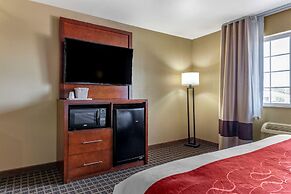 Comfort Suites Delavan - Lake Geneva Area