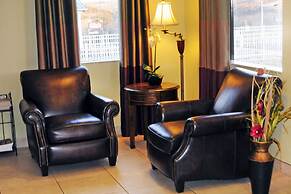 Whispering Hills Inn