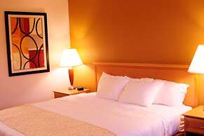 Whispering Hills Inn