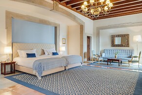 Pousada Castelo de Palmela - Historic Hotel