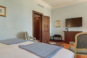 Pousada Castelo de Palmela - Historic Hotel