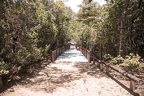 Pullman Palm Cove Sea Temple Resort and Spa