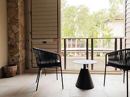 Pullman Palm Cove Sea Temple Resort and Spa