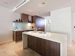 Pullman Palm Cove Sea Temple Resort and Spa