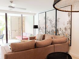 Pullman Palm Cove Sea Temple Resort and Spa