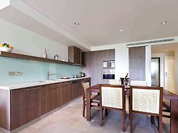 Pullman Palm Cove Sea Temple Resort and Spa