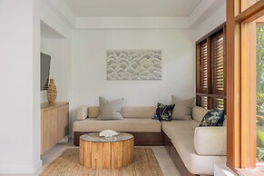 Pullman Palm Cove Sea Temple Resort and Spa