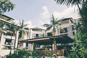 Pullman Palm Cove Sea Temple Resort and Spa