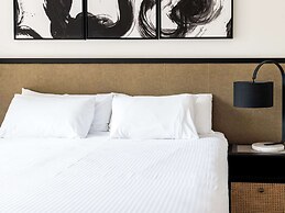 Pullman Palm Cove Sea Temple Resort and Spa