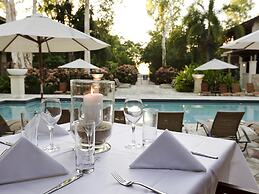 Pullman Palm Cove Sea Temple Resort and Spa
