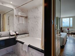 Windsor Plaza Hotel