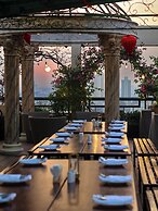 Windsor Plaza Hotel